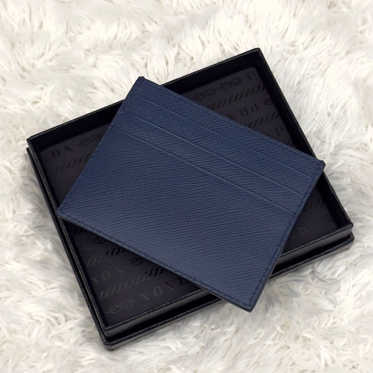 未使用級 RFID内蔵 PRADA プラダ サフィアーノレザー カード 未使用級 RFID内蔵 PRADA プラダ サフィアーノレザー カード