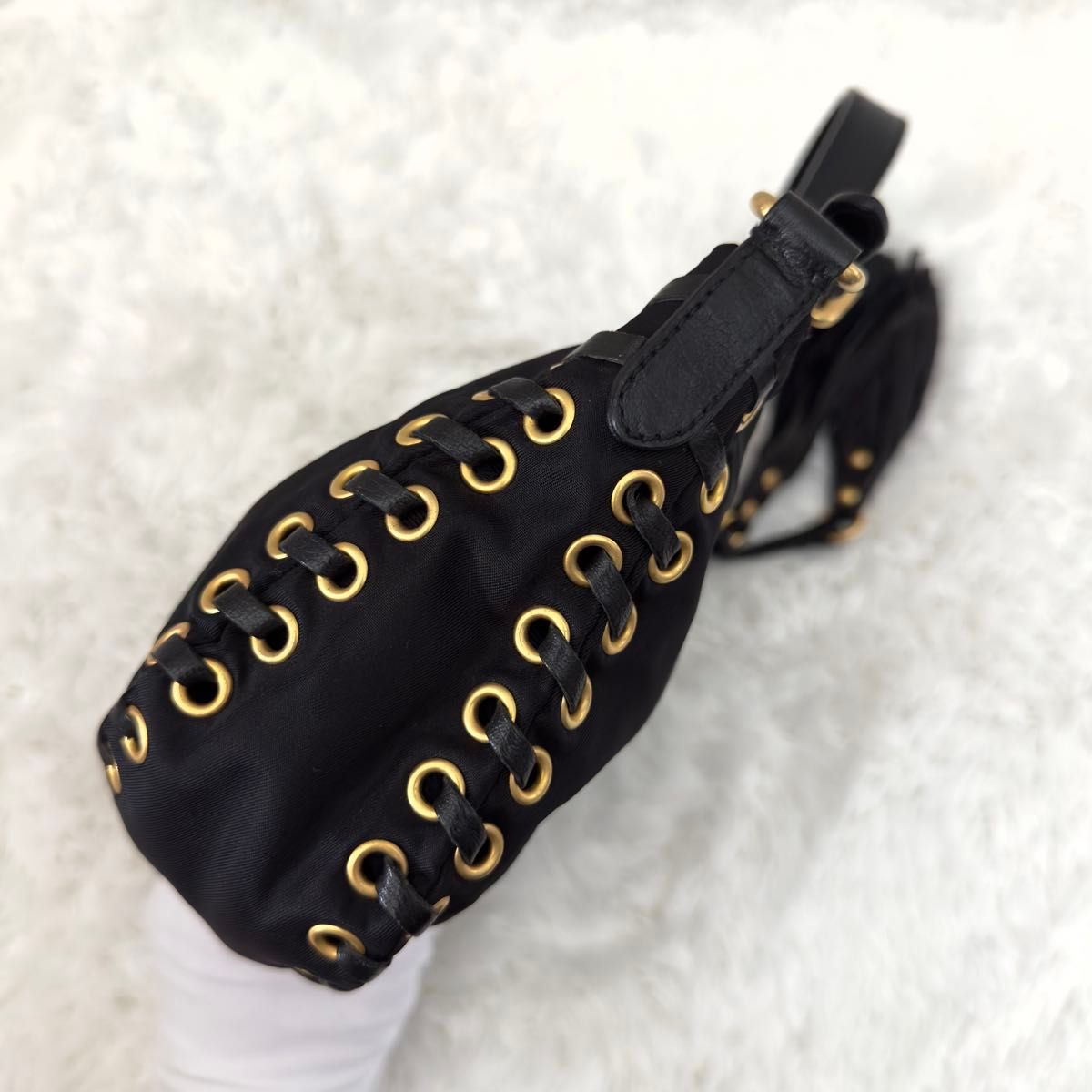 未使用級 PRADA プラダ ナイロン ワンショルダー 三角ロゴ 未使用級 PRADA プラダ ナイロン ワンショルダー 三角ロゴ