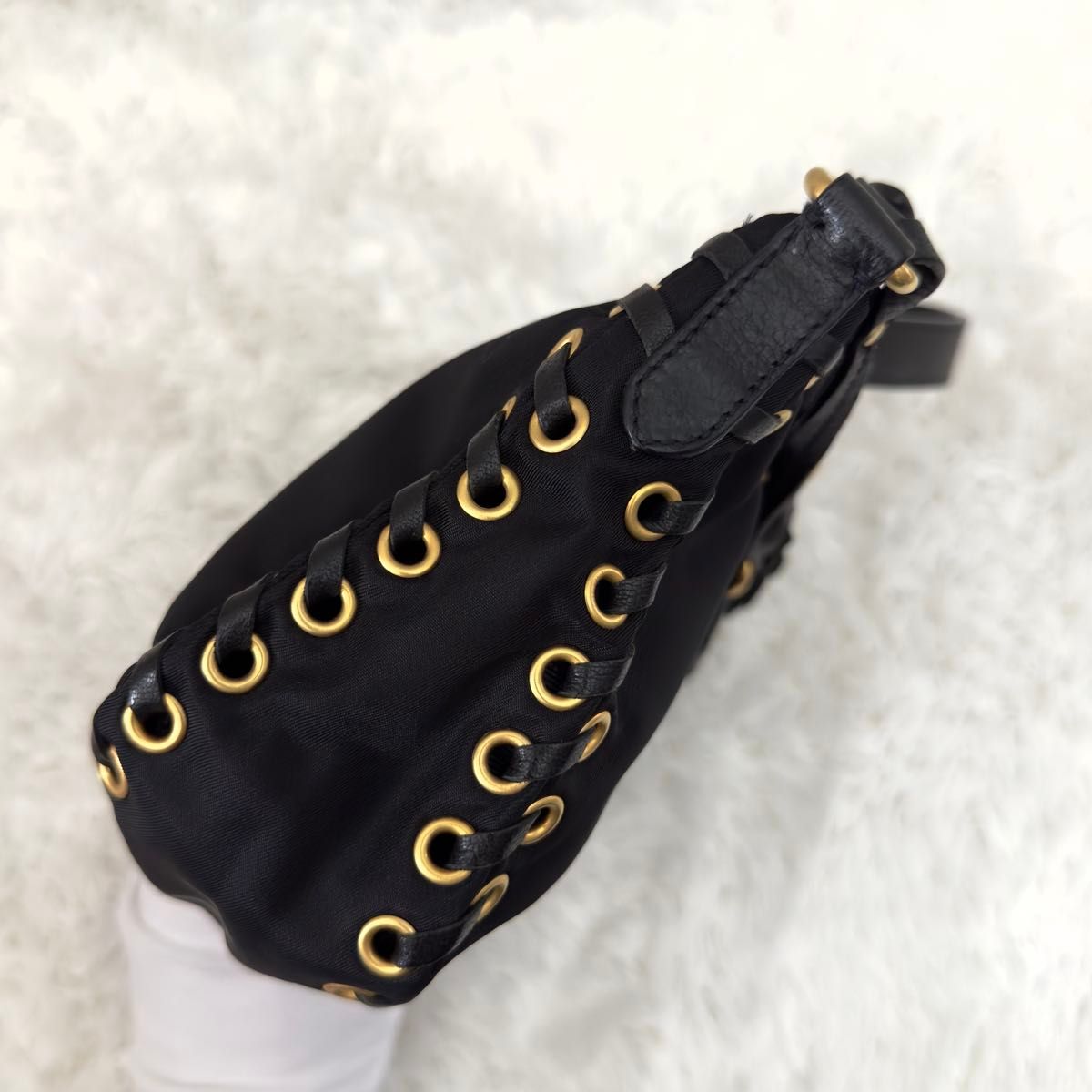 未使用級 PRADA プラダ ナイロン ワンショルダー 三角ロゴ 未使用級 PRADA プラダ ナイロン ワンショルダー 三角ロゴ