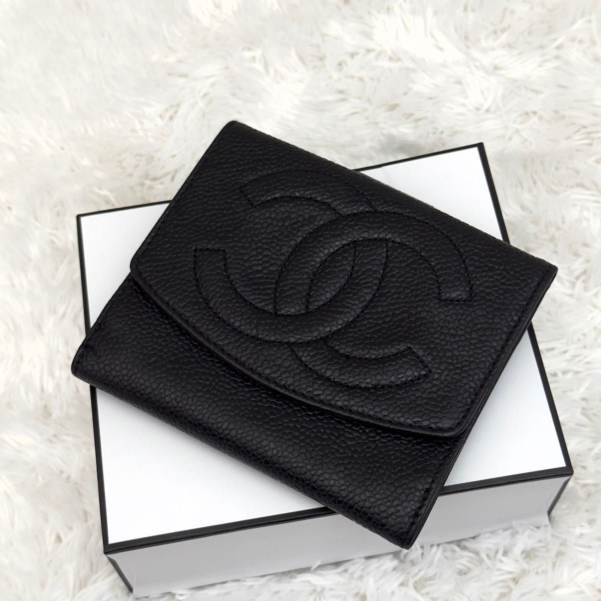 極美品 CHANEL シャネル キャビンスキン ココマーク 財布 極美品 CHANEL シャネル キャビンスキン ココマーク 財布