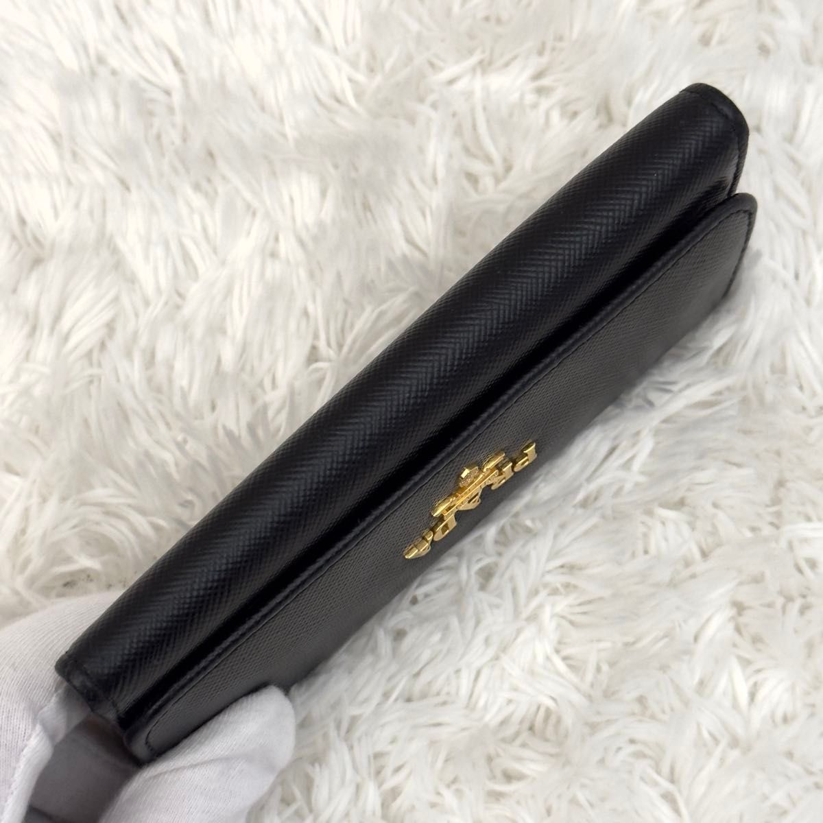 美品 PRADA プラダ サフィアーノ ゴールド金具 キーケース 6連 美品 PRADA プラダ サフィアーノ ゴールド金具 キーケース 6連
