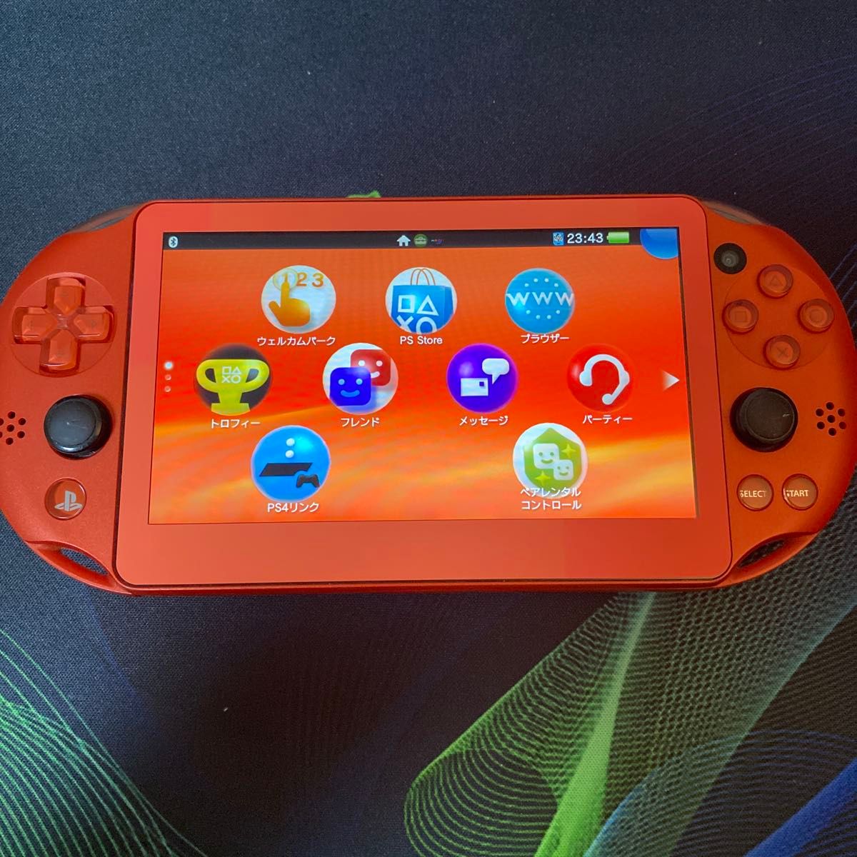 PS Vita PCH-2000 ネオン・オレンジ 本体のみPlayStation Vita PS Vita PCH-2000 ネオン・オレンジ 本体のみPlayStation Vita