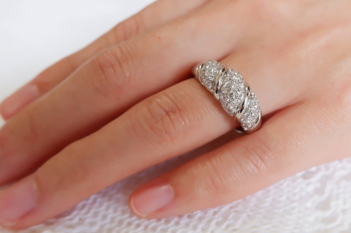 新品】 ダイヤモンド ネックレス プラチナ 一粒 0.3ct 鑑定書付