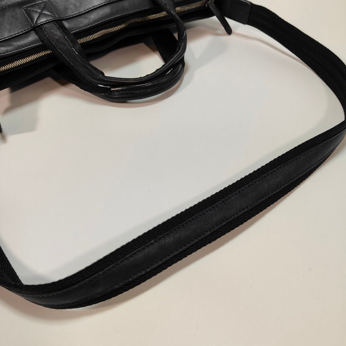 美品 ラナイトランジット レザー ショルダーバッグ ハワイ 美品 ラナイトランジット レザー ショルダーバッグ ハワイ