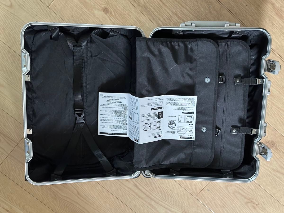 非売品 メルセデスベンツ スーツケース 32L 機内持ち込み可 非売品 メルセデスベンツ スーツケース 32L 機内持ち込み可