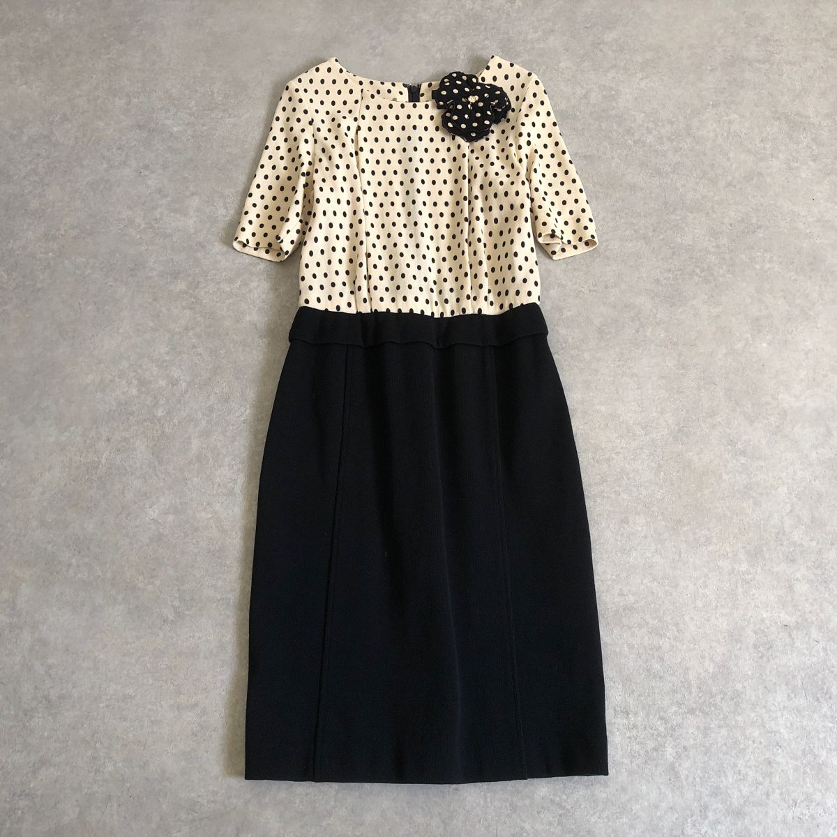 YUKI TORII○上品○ドット柄切替デザイン ワンピース YUKI TORII○上品○ドット柄切替デザイン ワンピース