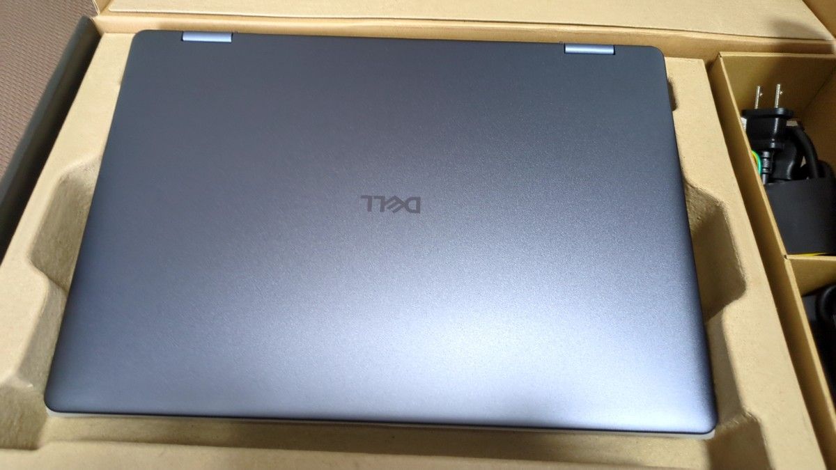 DELL 最新CPU 16インチ 2-in-1ノートパソコン タッチ DELL 最新CPU 16インチ 2-in-1ノートパソコン タッチ