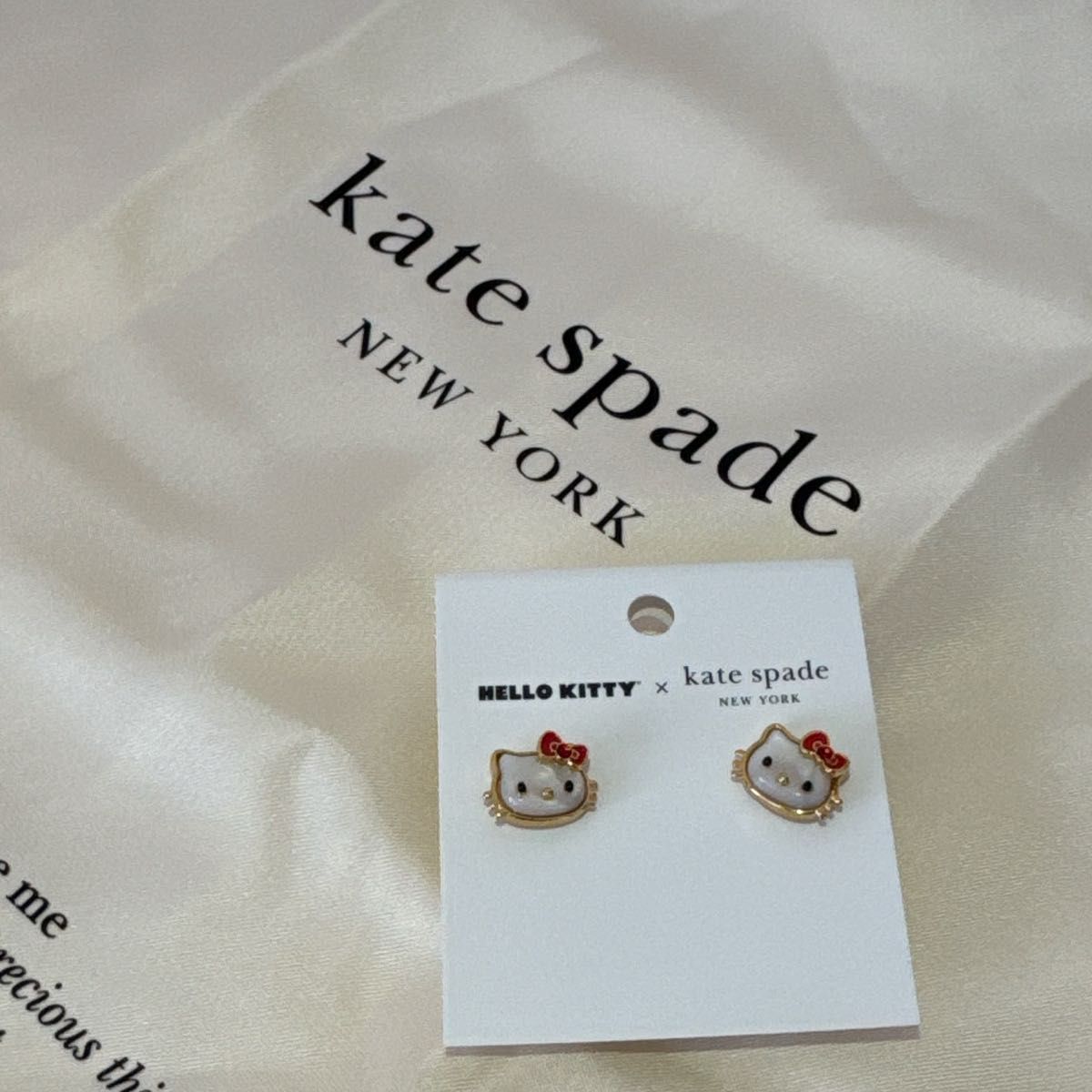 HELLO KITTY x kate spade ピアス日本完売品 ハローキティ HELLO KITTY x kate spade ピアス日本完売品 ハローキティ