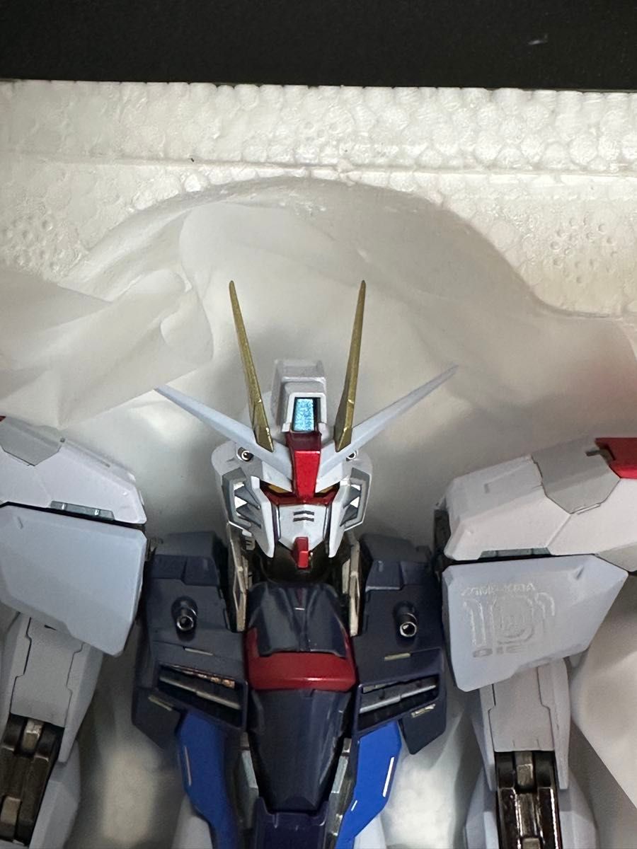 メタルビルド METAL BUILD フリーダムガンダム CONCEPT 2 SNOW メタルビルド METAL BUILD フリーダムガンダム CONCEPT 2 SNOW