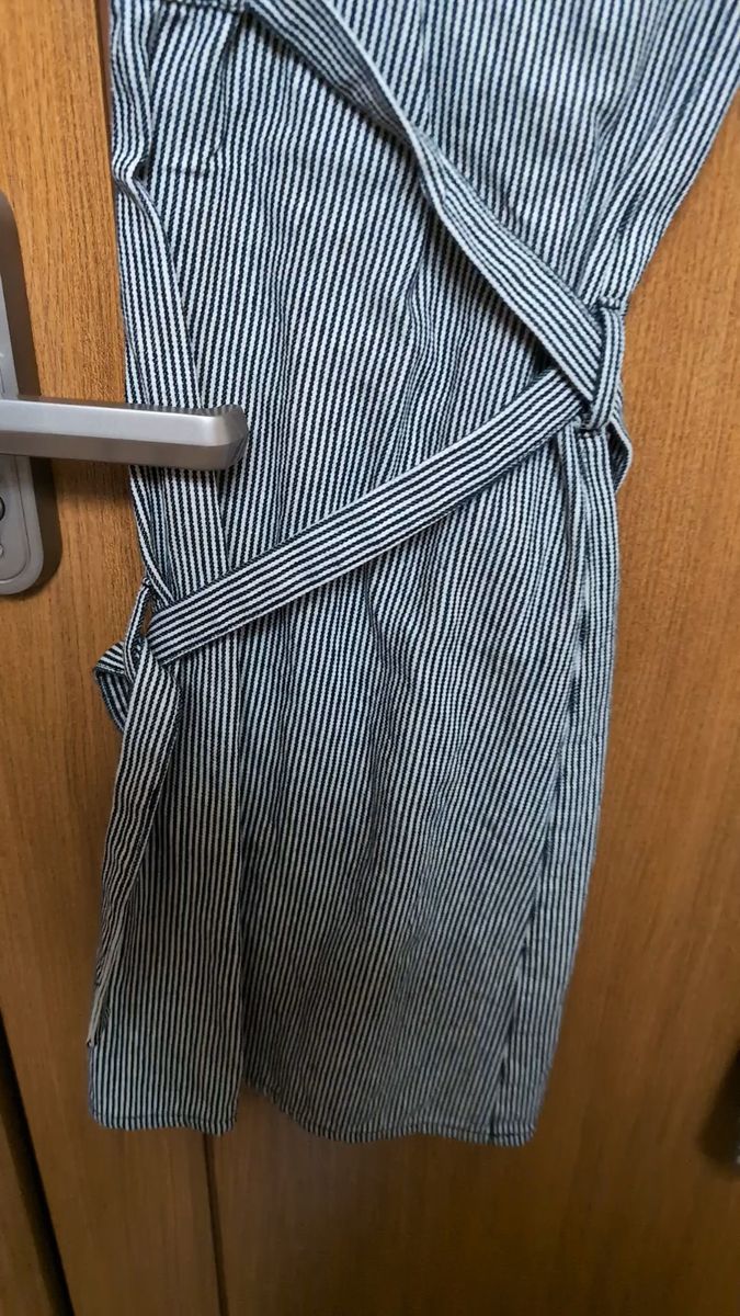 【値下げしました】『IMAGE』のクロスストラップデザインのストライプ柄ブーツカットデニム