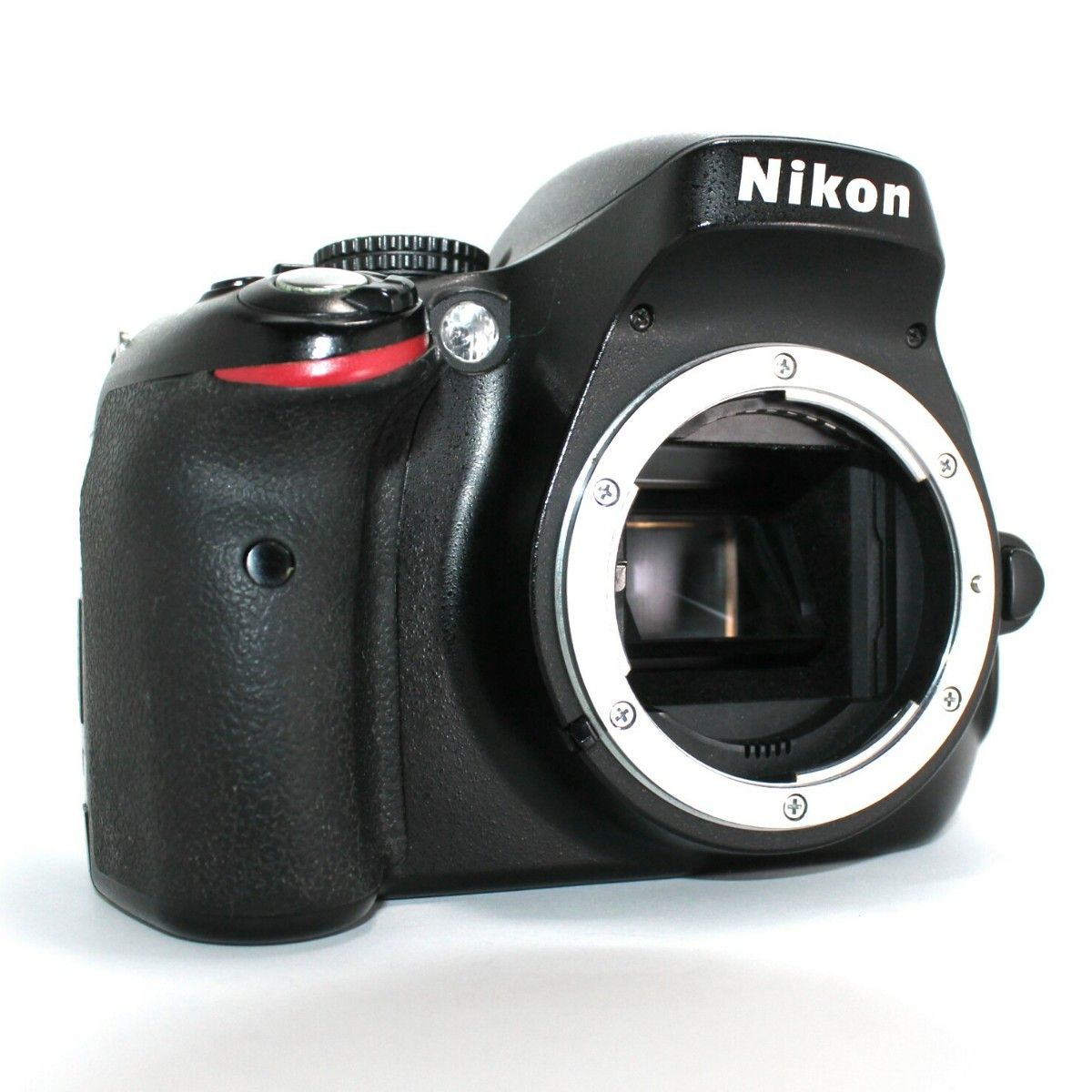 Nikon D5100 デジタル一眼レフカメラ ボディー 難あり完動品 Nikon D5100 デジタル一眼レフカメラ ボディー 難あり完動品