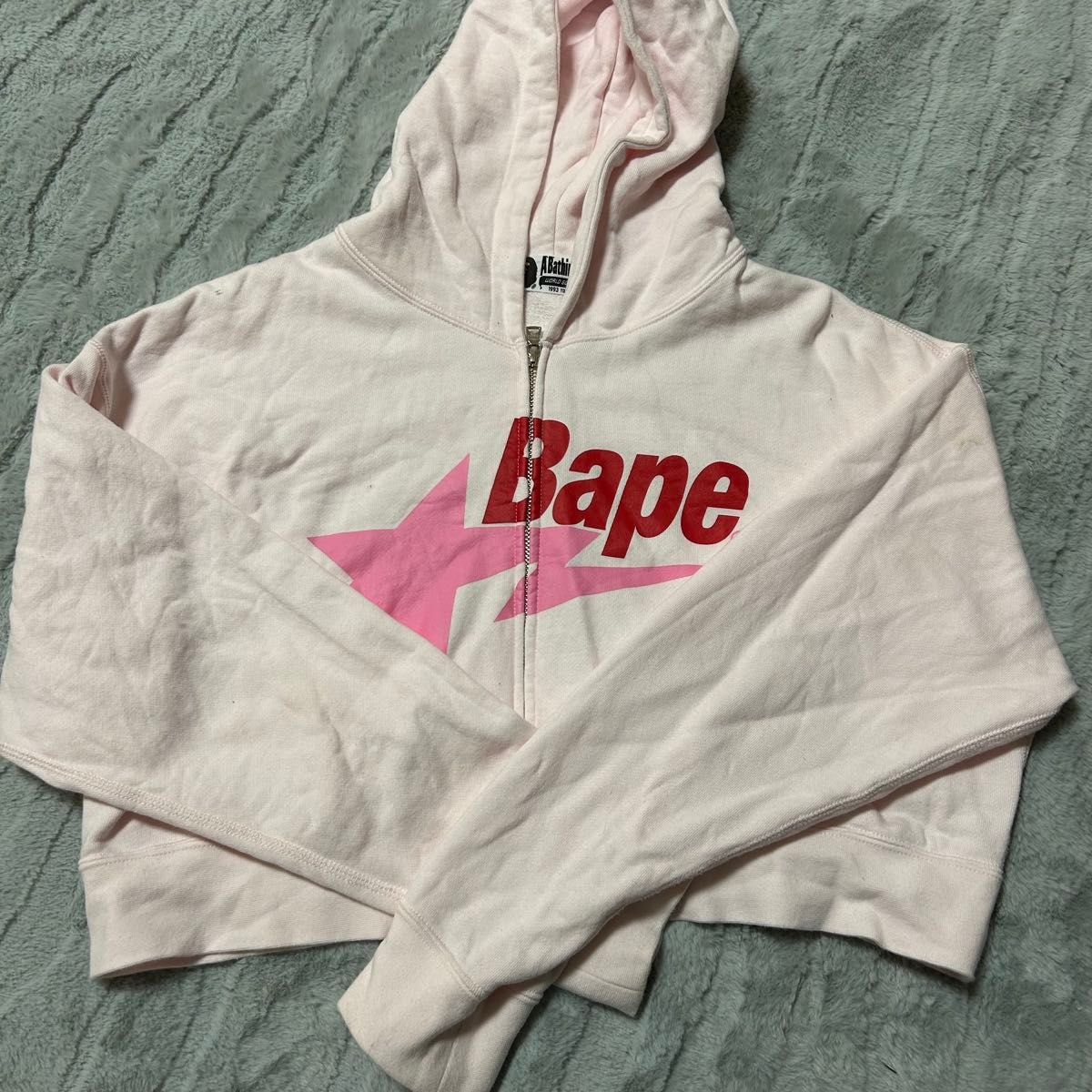 A BATHING APE ピンク ショート丈ジップアップパーカー|Yahoo A BATHING APE ピンク ショート丈ジップアップパーカー|Yahoo