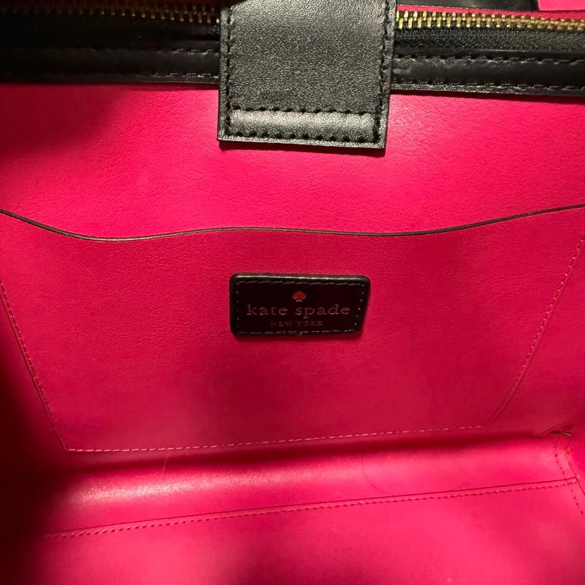 美品 kate spade A4 大容量 レザー 2WAY トートバッグ 黒 美品 kate spade A4 大容量 レザー 2WAY トートバッグ 黒