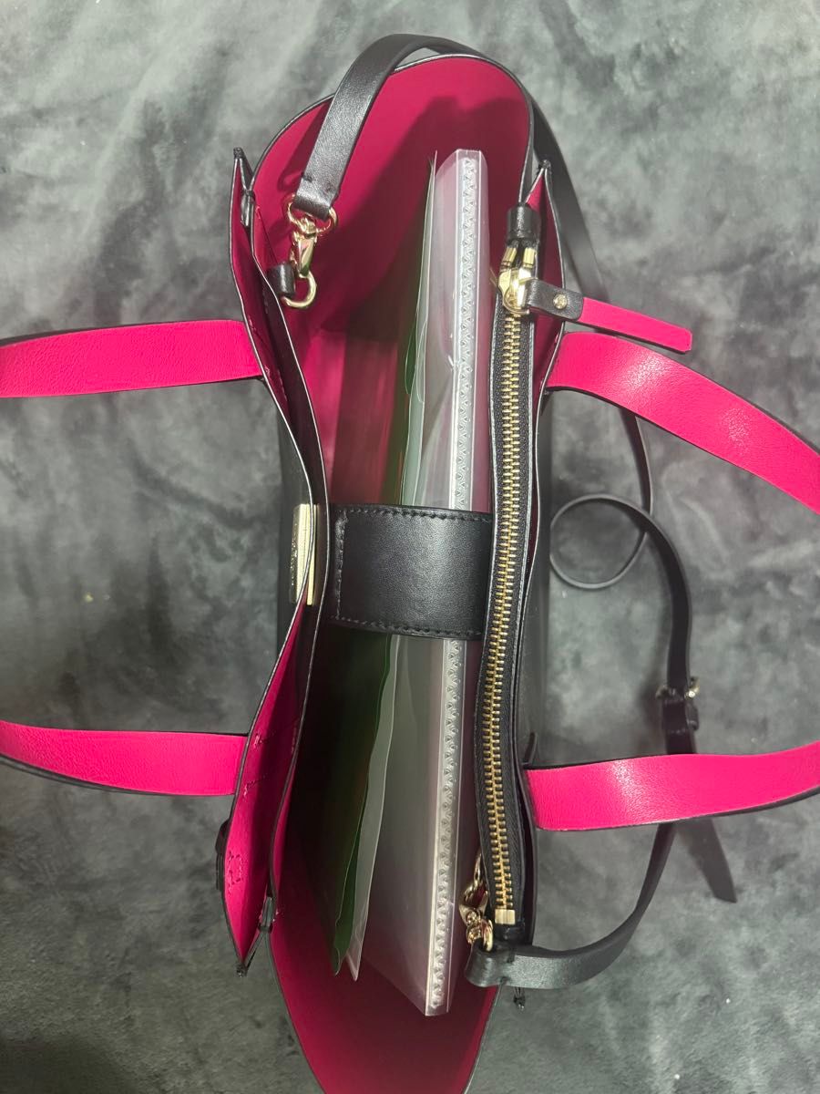 美品 kate spade A4 大容量 レザー 2WAY トートバッグ 黒 美品 kate spade A4 大容量 レザー 2WAY トートバッグ 黒