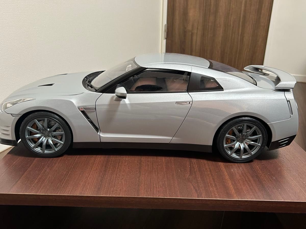 ディアゴスティーニ 日産GTR 1/8スケール R35完成品|Yahoo ディアゴスティーニ 日産GTR 1/8スケール R35完成品|Yahoo