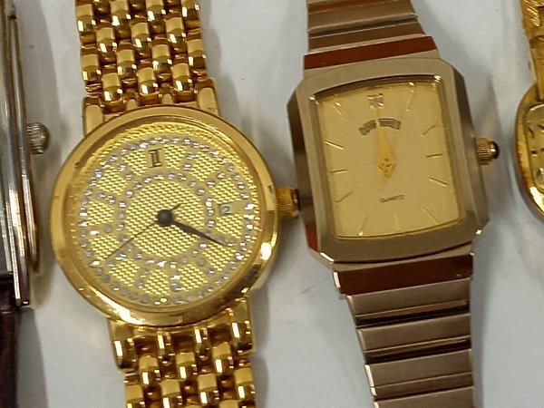 0403U98 腕時計 ジャンク品 おまとめ6点 CITIZENシチズン 0403U98 腕時計 ジャンク品 おまとめ6点 CITIZENシチズン