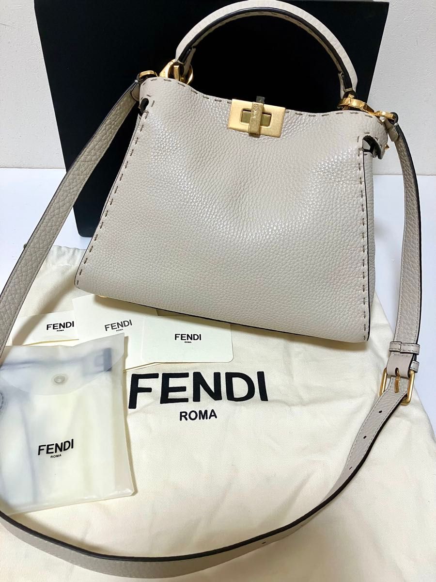 超美品 FENDI フェンディ ピーカブー セレリア エッセンシャリー 超美品 FENDI フェンディ ピーカブー セレリア エッセンシャリー