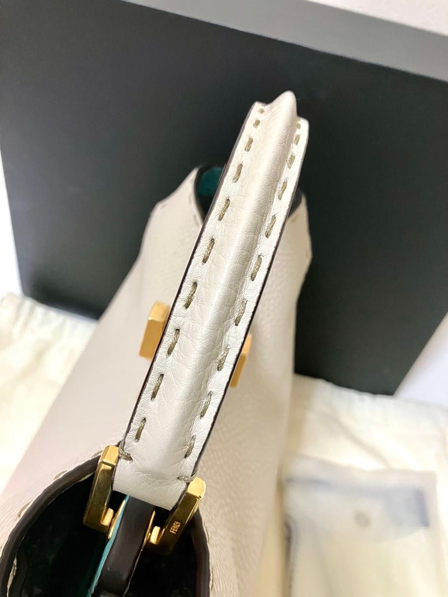 超美品 FENDI フェンディ ピーカブー セレリア エッセンシャリー 超美品 FENDI フェンディ ピーカブー セレリア エッセンシャリー