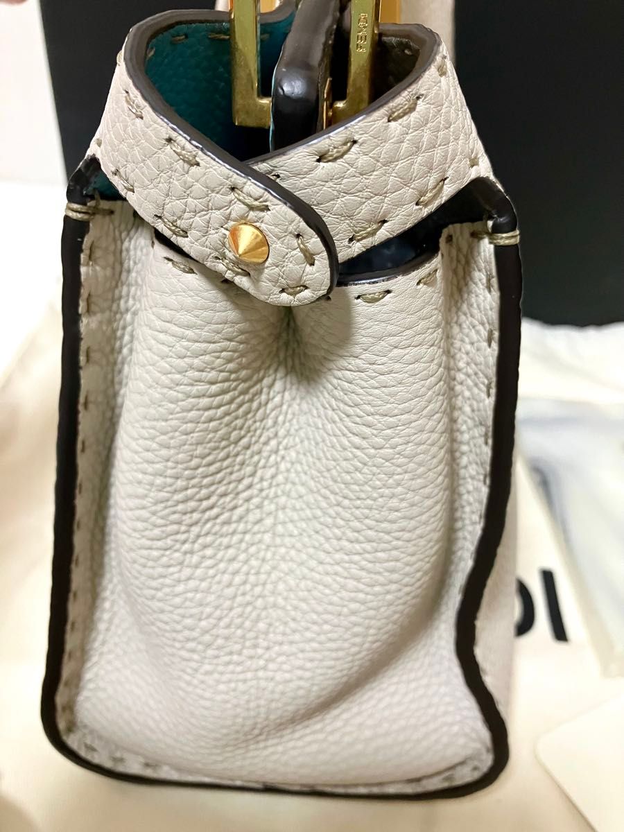 超美品 FENDI フェンディ ピーカブー セレリア エッセンシャリー 超美品 FENDI フェンディ ピーカブー セレリア エッセンシャリー