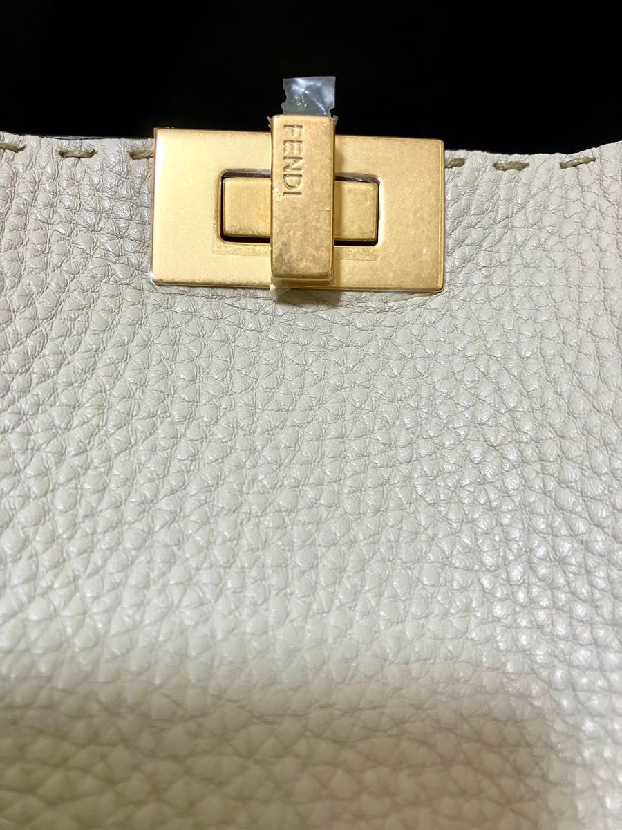 超美品 FENDI フェンディ ピーカブー セレリア エッセンシャリー 超美品 FENDI フェンディ ピーカブー セレリア エッセンシャリー