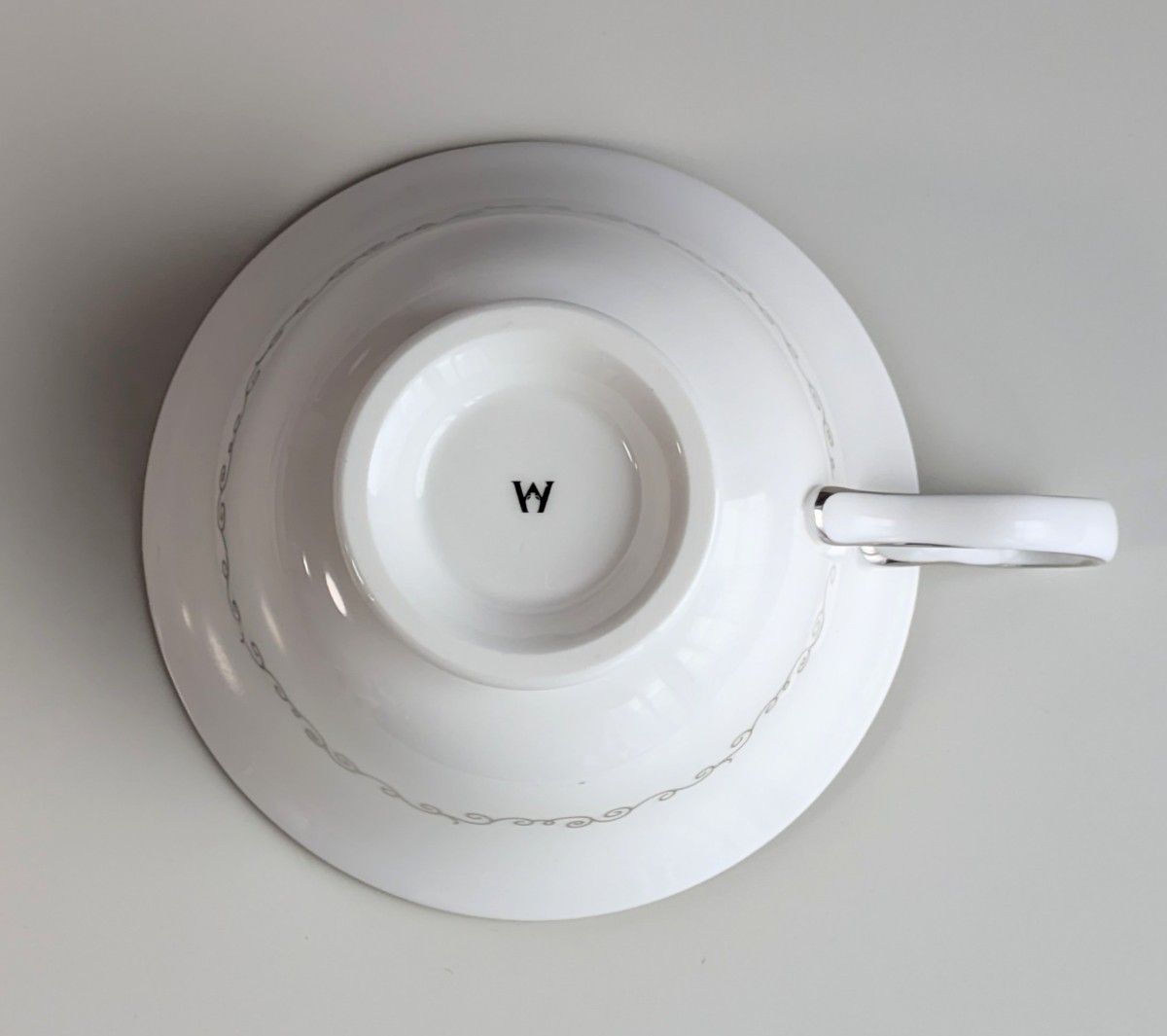廃盤レア品 WEDGWOOD プシュケ ティーカップ&ソーサー ピンク 廃盤レア品 WEDGWOOD プシュケ ティーカップ&ソーサー ピンク