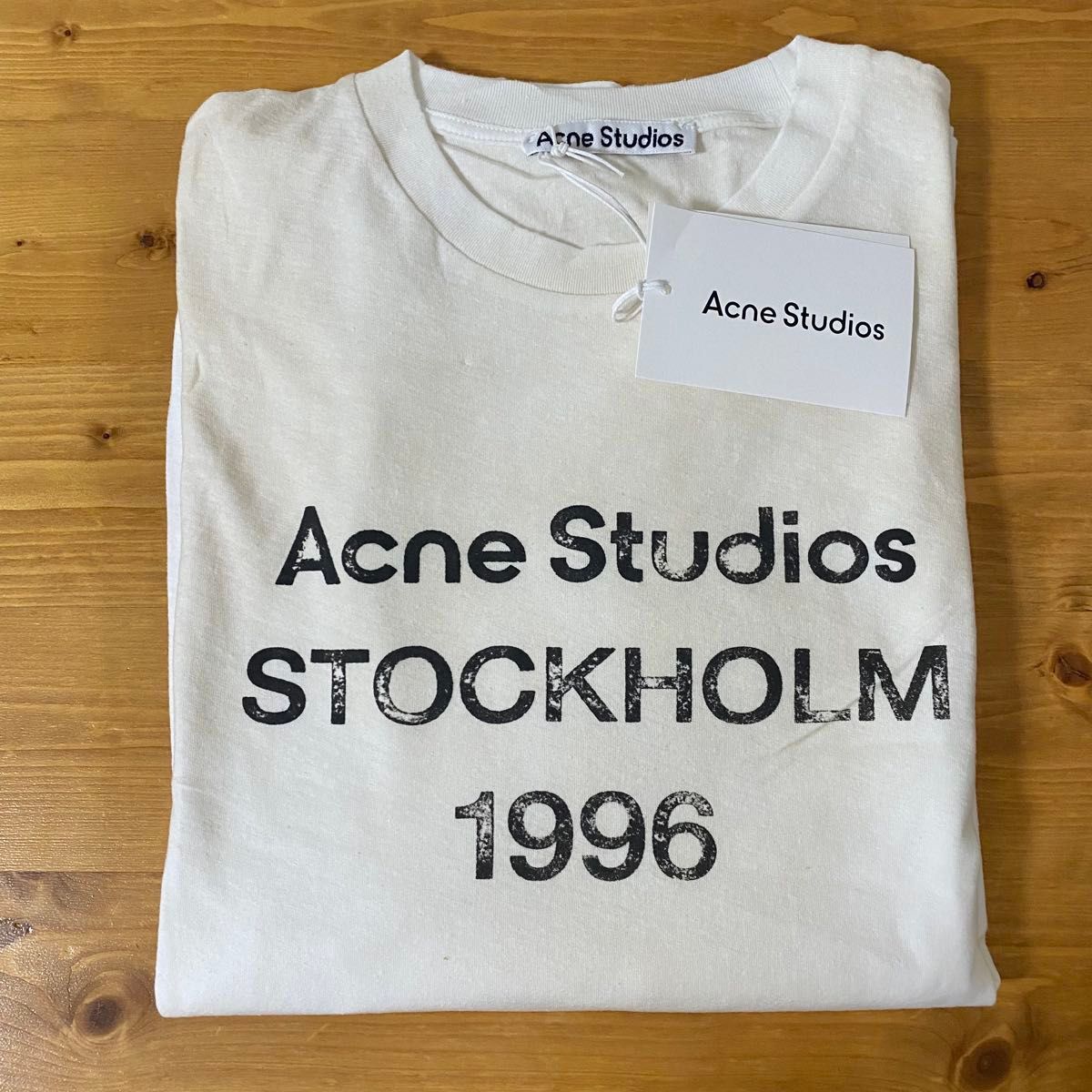 即日発送【新品】Acne Studios STOCKHOLM 1996 ロングスリーブT 即日発送【新品】Acne Studios STOCKHOLM 1996 ロングスリーブT