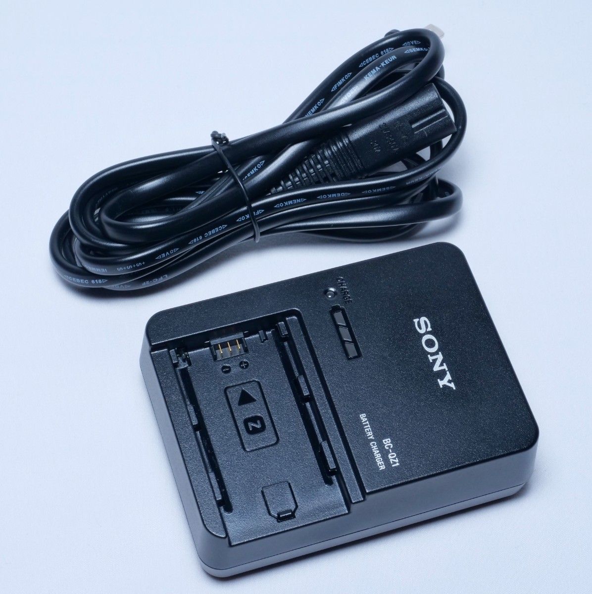 SONY BC-QZ1 純正バッテリーチャージャー 充電器 NP-FZ100用 SONY BC-QZ1 純正バッテリーチャージャー 充電器 NP-FZ100用