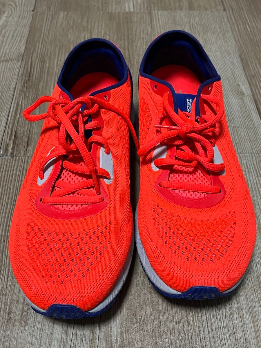 美品】アンダーアーマー ランニングシューズ UNDER ARMOUR UA 美品】アンダーアーマー ランニングシューズ UNDER ARMOUR UA