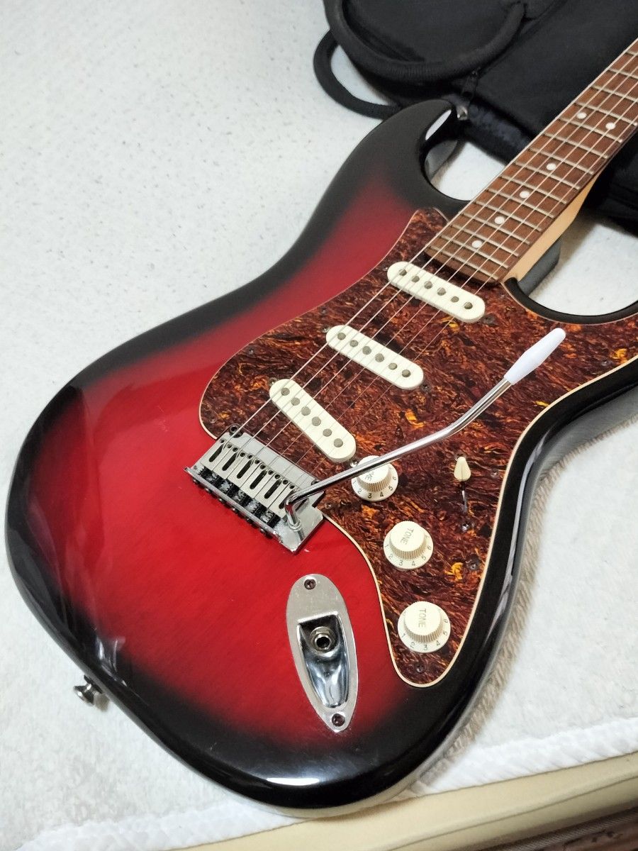 Squier スクワイヤー ストラト Standard ケース付オマケ多数 Squier スクワイヤー ストラト Standard ケース付オマケ多数