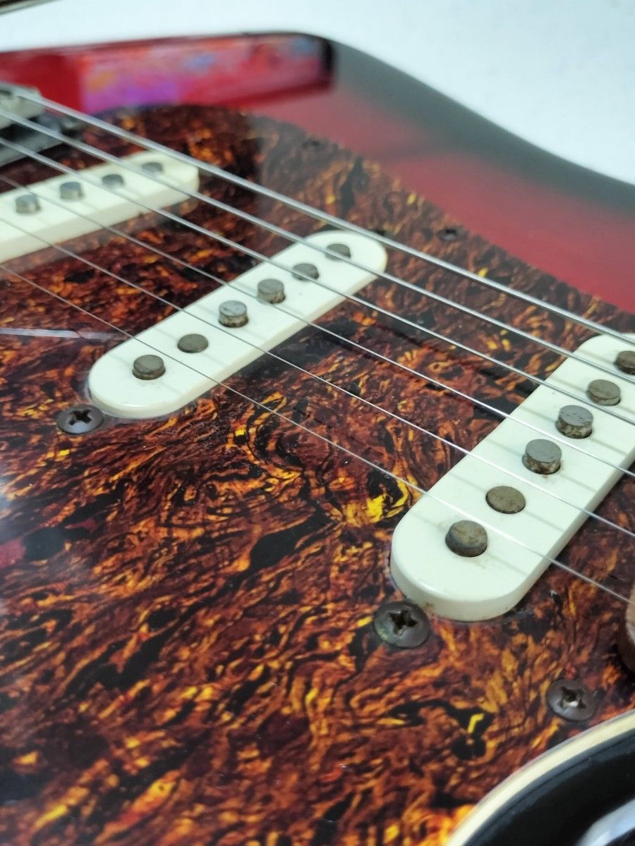 Squier スクワイヤー ストラト Standard ケース付オマケ多数 Squier スクワイヤー ストラト Standard ケース付オマケ多数