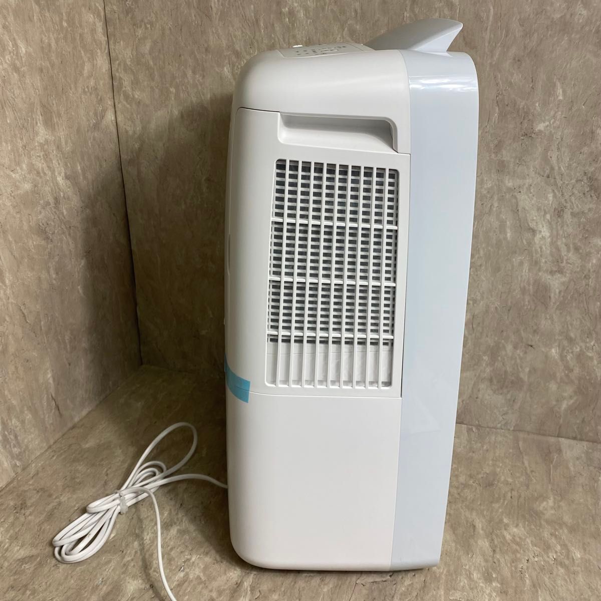 新品未使用 SHARP 冷風機付 衣類乾燥機 除湿機 CM-N100-W 新品未使用 SHARP 冷風機付 衣類乾燥機 除湿機 CM-N100-W