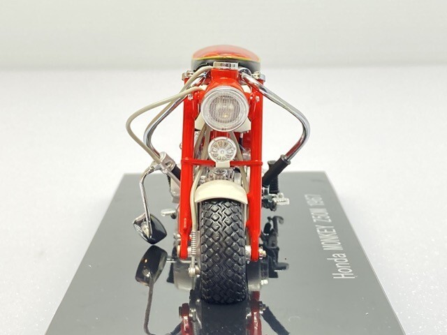 エブロ 1/10 ホンダ モンキー Z50M 1967 レッド×ホワイト 10002 エブロ 1/10 ホンダ モンキー Z50M 1967 レッド×ホワイト 10002