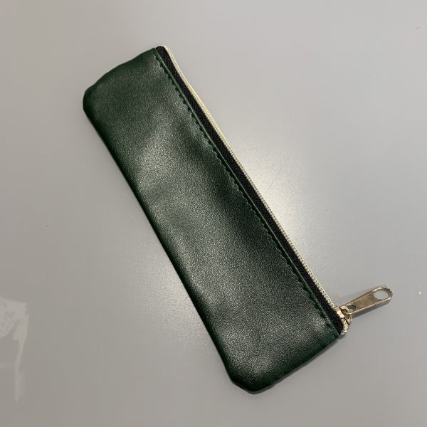 1円〜 HUNTING WORLD ハンティングワールド ペンケース 緑 ロゴ 1円〜 HUNTING WORLD ハンティングワールド ペンケース 緑 ロゴ