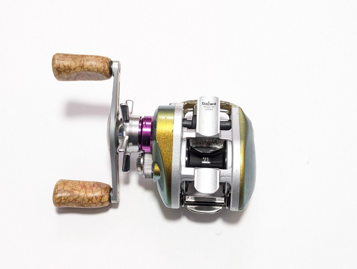 ダイワ メガバス コラボ限定 TD-ito103M 右ハンドル 右巻 鬼手 ダイワ メガバス コラボ限定 TD-ito103M 右ハンドル 右巻 鬼手