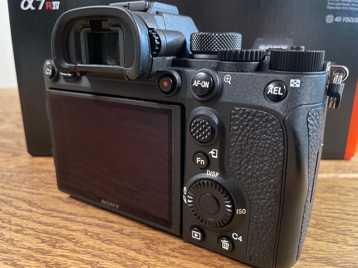 ショット数約5000回 美品 SONY α7RIV ILCE-7RM4 α7R4 保護 ショット数約5000回 美品 SONY α7RIV ILCE-7RM4 α7R4 保護