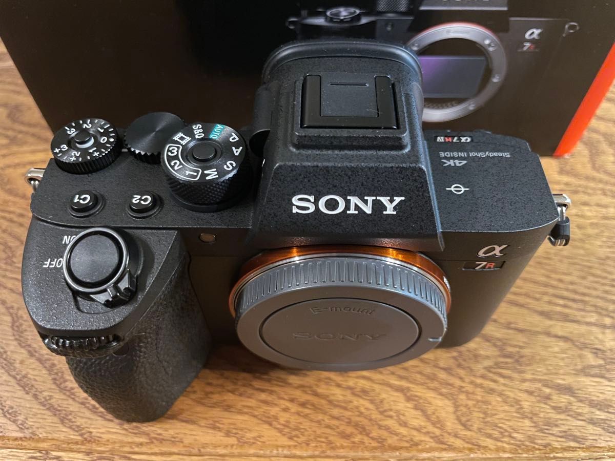 ショット数約5000回 美品 SONY α7RIV ILCE-7RM4 α7R4 保護 ショット数約5000回 美品 SONY α7RIV ILCE-7RM4 α7R4 保護