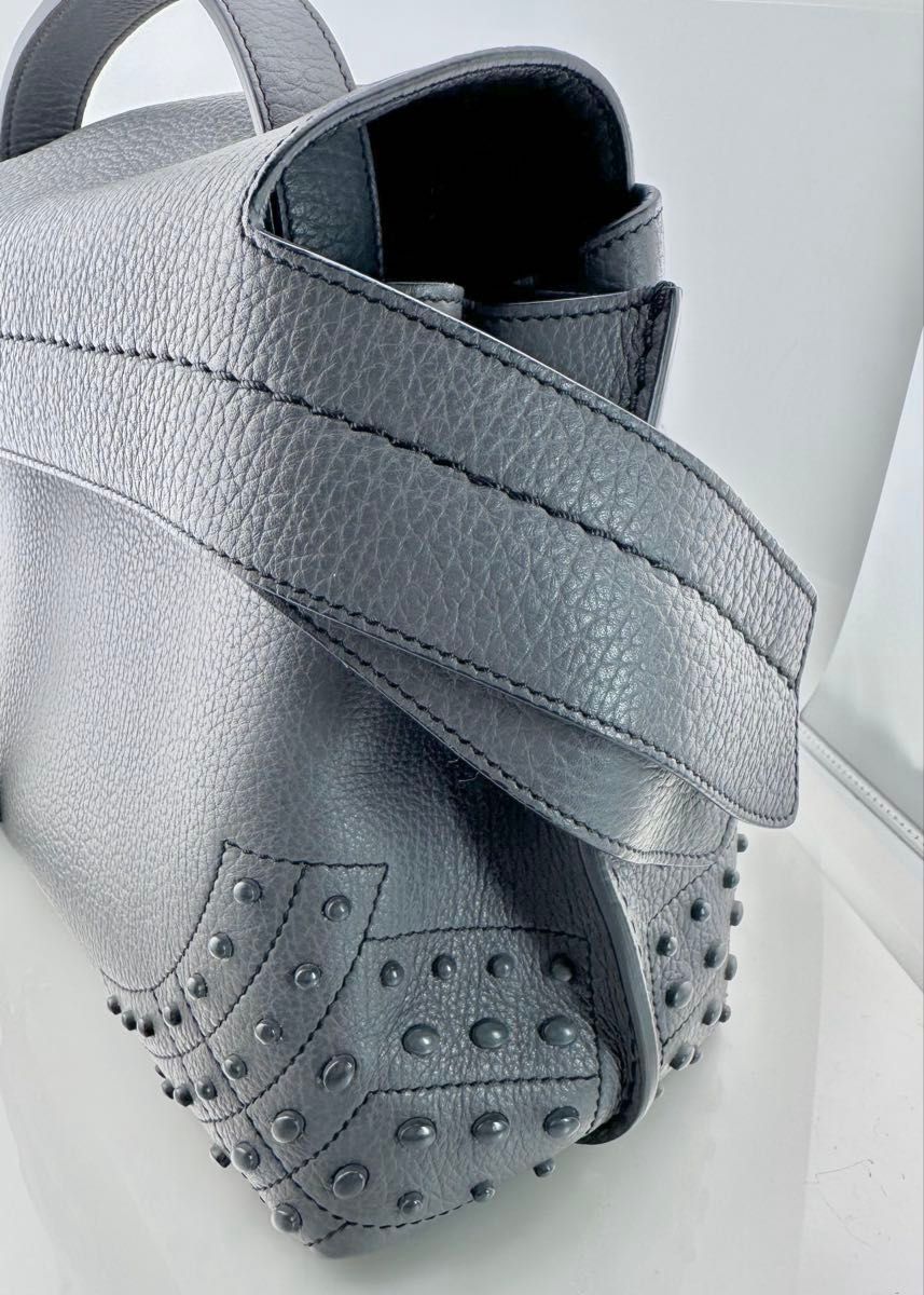 極極超美品】TOD'S ウェーブ 2WAYバッグ ハンド ショルダー 極極超美品】TOD'S ウェーブ 2WAYバッグ ハンド ショルダー