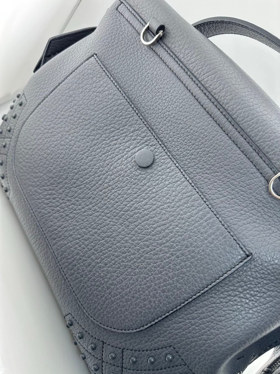 極極超美品】TOD'S ウェーブ 2WAYバッグ ハンド ショルダー 極極超美品】TOD'S ウェーブ 2WAYバッグ ハンド ショルダー