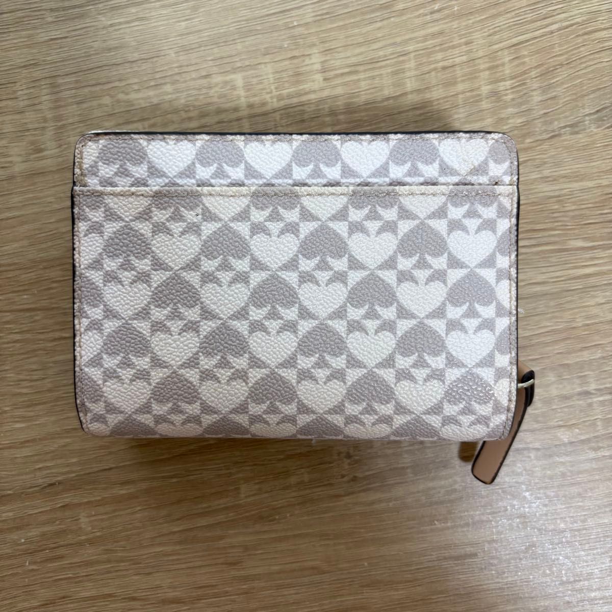 kate spade 二つ折り財布 ハート スペード柄|Yahoo!フリマ(旧 kate spade 二つ折り財布 ハート スペード柄|Yahoo!フリマ(旧
