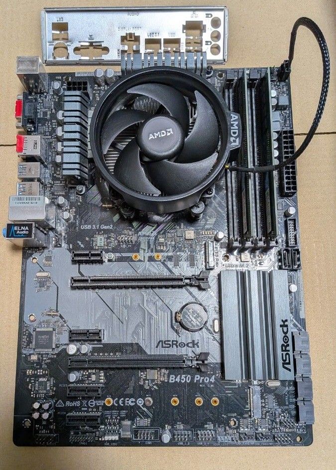ジャンク扱い ASRock B450 Pro4 +ryzen5 5600+DDR4メモリ16×2 ジャンク扱い ASRock B450 Pro4 +ryzen5 5600+DDR4メモリ16×2