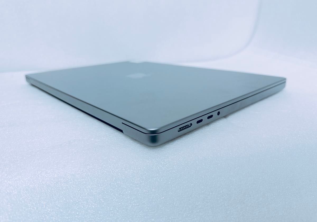 Macbook Pro 2021 M1 Max 32Gb 1Tb 32GPU 16インチ グレー中古品 Macbook Pro 2021 M1 Max 32Gb 1Tb 32GPU 16インチ グレー中古品