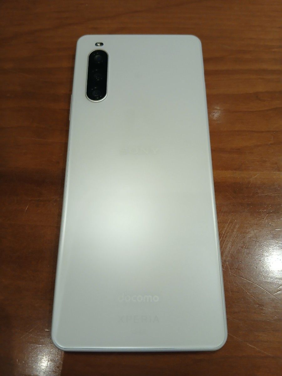 SONY Xperia SIMフリー ホワイト白 10 IVドコモdocomo版 SO-52C SONY Xperia SIMフリー ホワイト白 10 IVドコモdocomo版 SO-52C