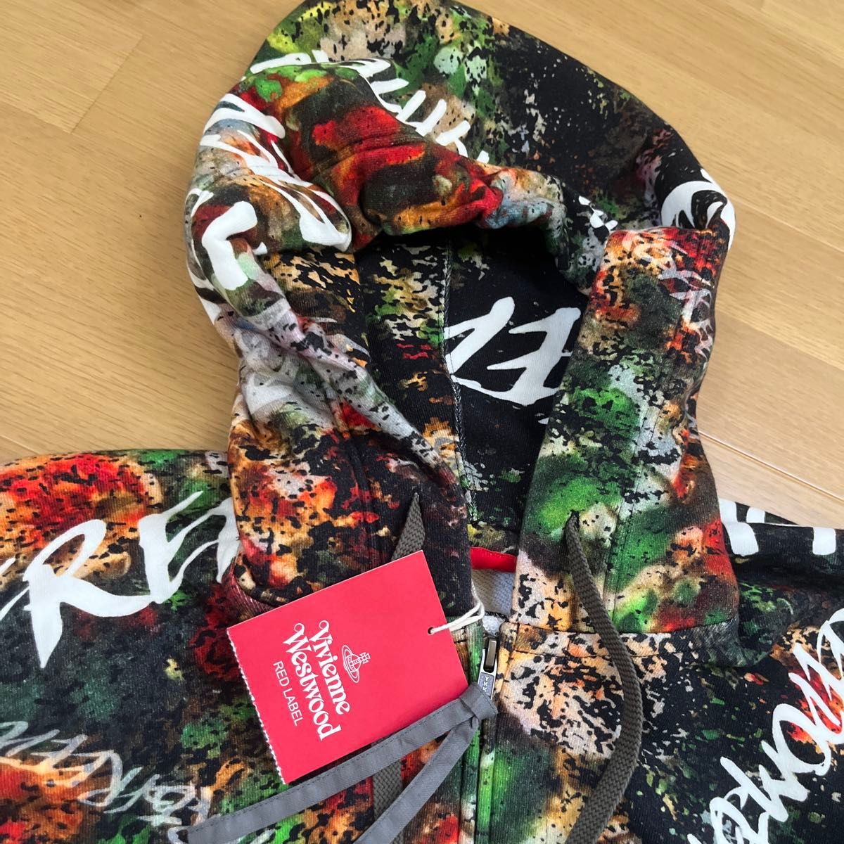 ヴィヴィアンウエストウッド Vivienne Westwood 新品 フラワー ヴィヴィアンウエストウッド Vivienne Westwood 新品 フラワー
