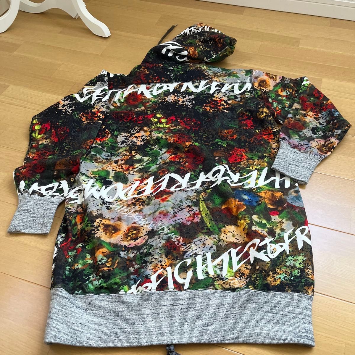 ヴィヴィアンウエストウッド Vivienne Westwood 新品 フラワー ヴィヴィアンウエストウッド Vivienne Westwood 新品 フラワー