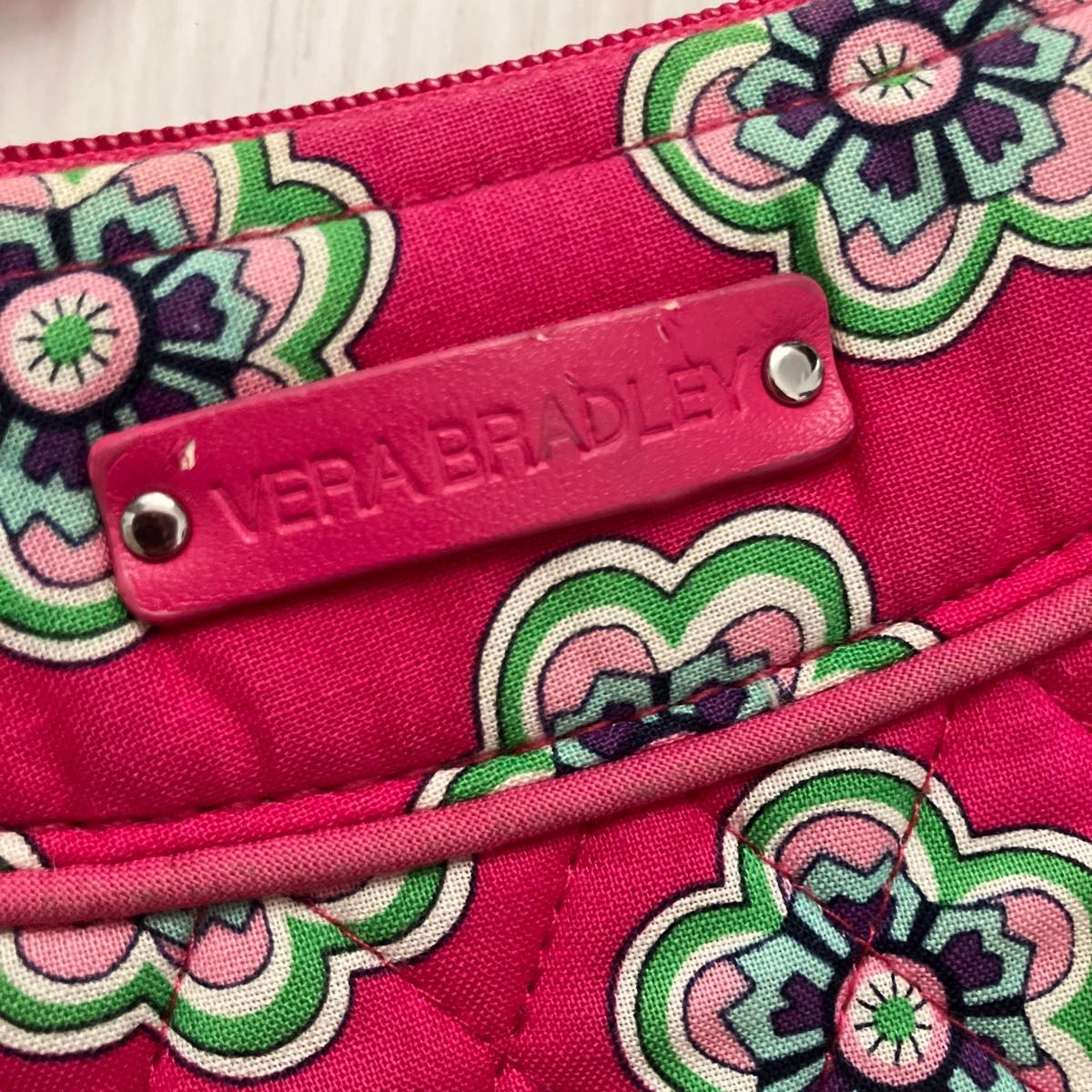 Vera Bradley ヴェラブラッドリー 花柄ショルダーバッグ Vera Bradley ヴェラブラッドリー 花柄ショルダーバッグ