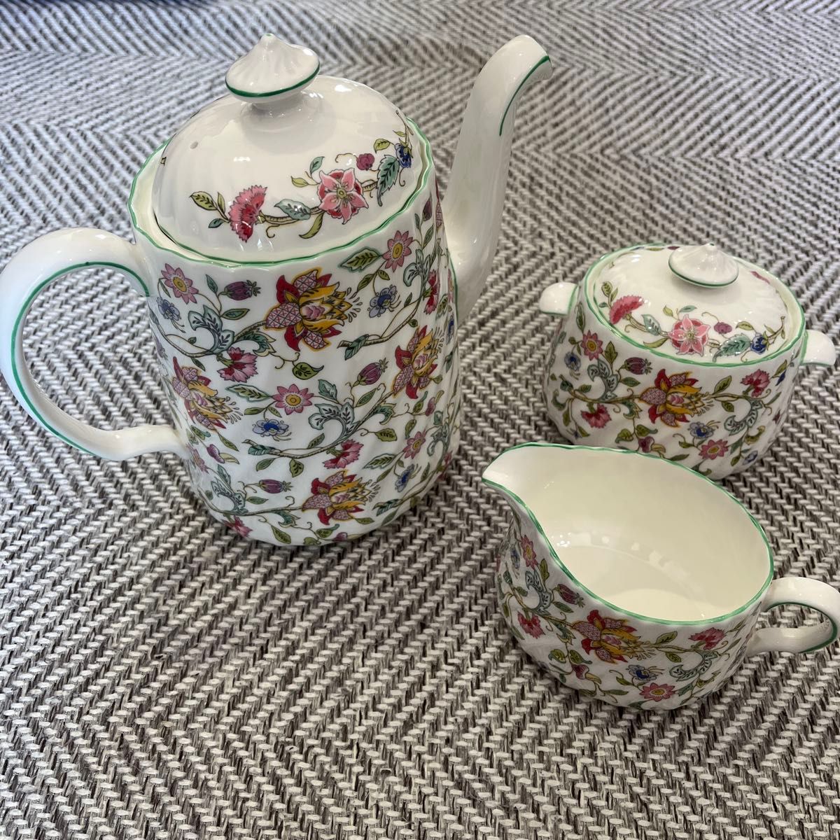 ミントン Minton 英国製ハドンホール グリーン コーヒーポット ミントン Minton 英国製ハドンホール グリーン コーヒーポット