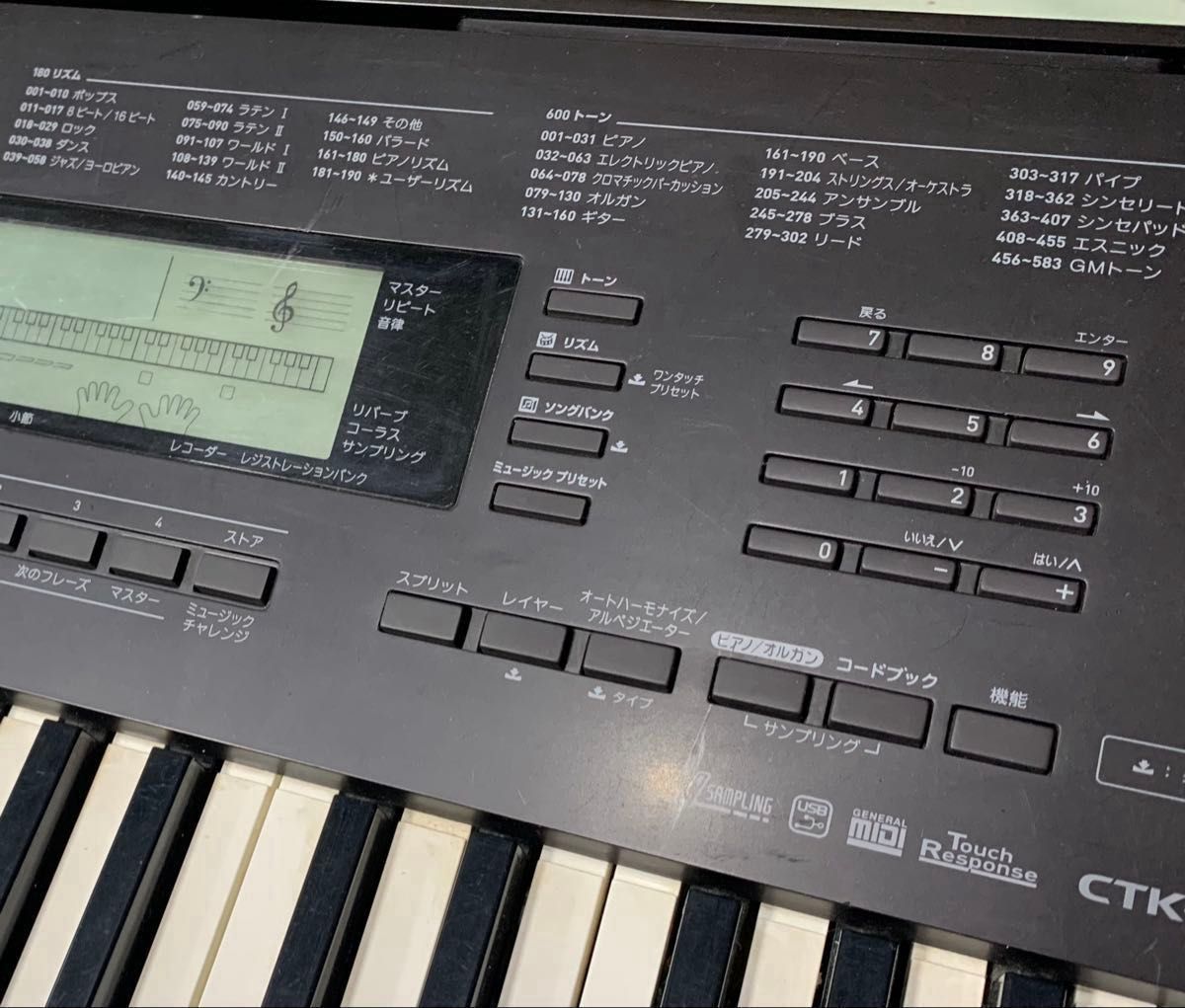 中古キーボード カシオ CTK-4200 CASIO 動作確認済み 譜面台と 中古キーボード カシオ CTK-4200 CASIO 動作確認済み 譜面台と