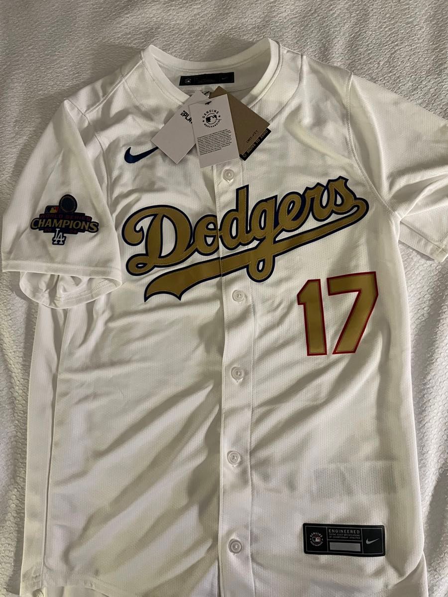 正規品】大谷翔平選手 ドジャースユニフォーム ゴールド 正規品】大谷翔平選手 ドジャースユニフォーム ゴールド