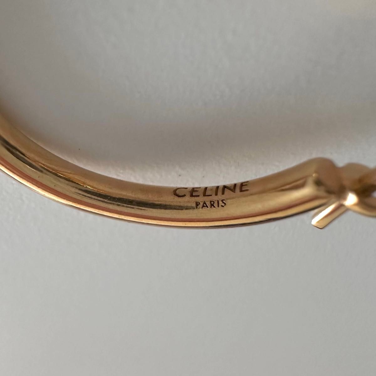 CELINE セリーヌ ノット スモールフープ ピアス イヤリング CELINE セリーヌ ノット スモールフープ ピアス イヤリング