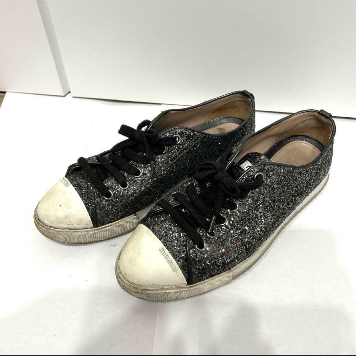 MIU MIU】黒ラメ スニーカー 37 5|Yahoo!フリマ(旧PayPayフリマ) MIU MIU】黒ラメ スニーカー 37 5|Yahoo!フリマ(旧PayPayフリマ)